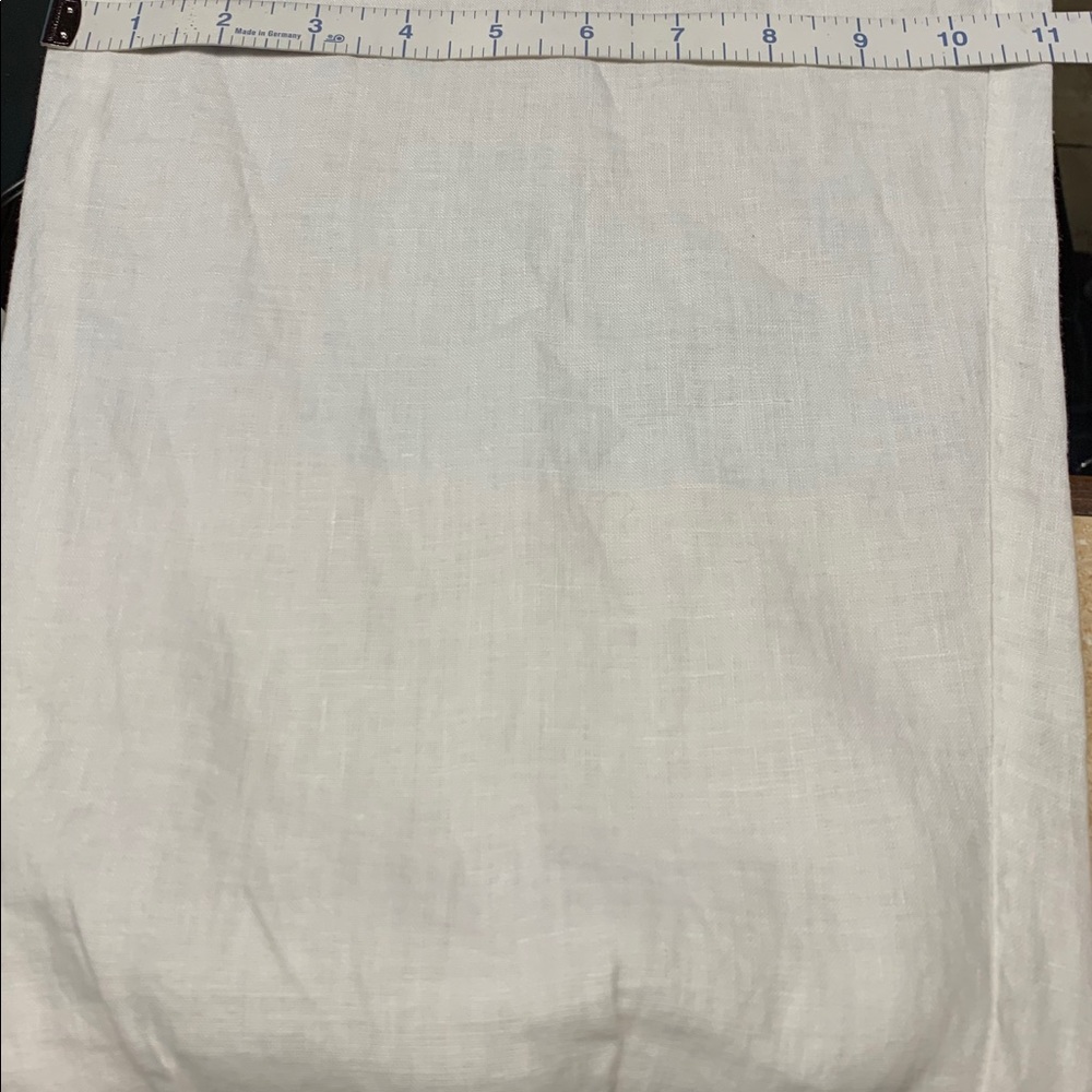 White Linen Capris - image 7